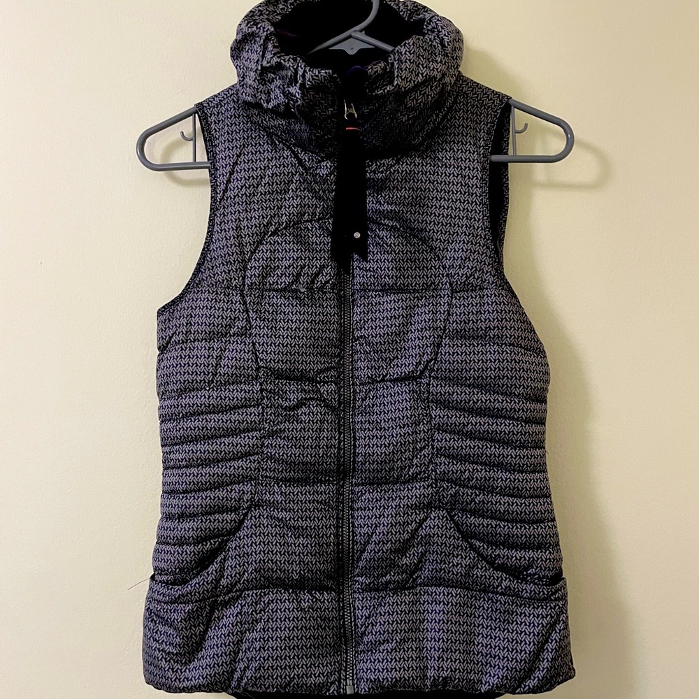 Lululemon down puffer vest size 4